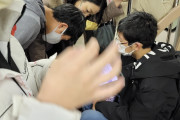 台湾人「世界でまだマスクをつけているのは台湾人だけ」