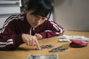 日本のママの「子供のための1日100円貯金と通帳のコメント」が素敵すぎてネット民が感動！【タイ人の反応】