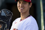 海外「大谷翔平をこき下ろしやがって」頼む、おまえはもう野球の話しをするな。