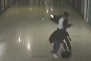 【韓国の反応】釜山、男女の喧嘩 ... お互い殴り合い、最終的に男性が一方的に女性を殴り立ち去る【動画あり】