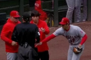 韓国人「大谷の人柄に全米が感動！」抗議中でも親切心を忘れない大谷の行動が米国で話題に→「流石日本・韓国の誇りだ！」　韓国の反応