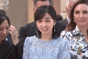 【GIIF】韓国人「日本の佳子姫の外見が美しすぎる‥（ﾌﾞﾙﾌﾞﾙ」ギリシャ訪問中のプリンセス佳子様をご覧ください　韓国の反応