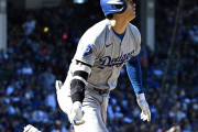 【海外の反応】大谷翔平が片手で2戦連続の2号2ラン！「スイングしているようにも見えない」