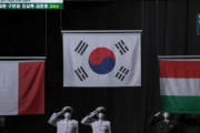 韓国紙「太極旗に敬礼した日本の自衛隊 ...  "こんな日が来るんですね"」韓国の反応