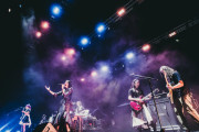 【海外】BAND-MAID、インキュバスの来日公演で「Bestie」共作者・マイクと共演初披露