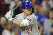 【海外の反応】復帰した鈴木誠也が名クローザーからランニングホームラン！