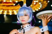 日本の秋葉原で「ハルヒ新刊を祝してダンスする店員」が面白い！【タイ人の反応】