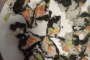 外国人「寿司作りに初挑戦したらこんなことになったんだが…」