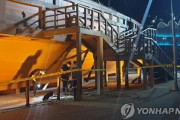 韓国人「倭船を壊滅させた亀甲船に上がる階段踊り場が崩壊し、観覧客7人が3m下に墜落する事故が起こる」　韓国の反応