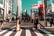 新宿から新大久保までお散歩♪2021年1月「新大久保は楽しいね！」「マスクしててマナーがいいね」海外の反応