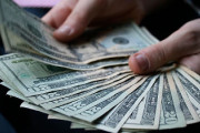 海外掲示板「誰かがあなたに5000ドルをくれただけで解決する問題って？」　←人の為に使いたいと思える人って凄いよな･･･