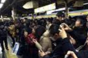韓国人「日本と韓国の地下鉄の最大の違いは何ですか？」→「日本の地下鉄は恐ろしく静かでした‥（ﾌﾞﾙﾌﾞﾙ」　韓国の反応