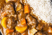 外国人「日本のカレーに加えたら面白い食材って何かある？」