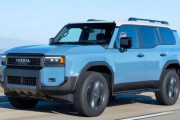 韓国人「日本で最大4年待たなければ納車されない車とは？最新機能を誇る韓国車より、あえて日本『納期4年』のレトロなSUVが選ばれる理由に驚きの声！」