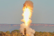 「習近平見てる？」日本から撃てば中国打撃…米軍の新兵器公開＝韓国の反応