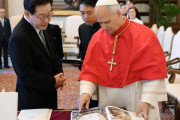 韓国人「教皇がギャラクシーと現代車を使っているだと？！」大統領が教皇に北朝鮮・DMZ訪問を要請し話題に