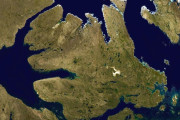 【海外】カナダの湖の中の島、さらにその中の湖にある島とは？目が離せない不思議な冒険！