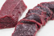 [韓国の反応]鯨肉を学校で強制的に食べさせる法案が通過　韓国ネット民「食べもしない鯨を何で日本人は捕るんだろう？」