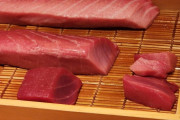 韓国人「日本で食べたマグロが人生最高の衝撃的な美味さだった！」「寿司1食で〇〇万円って…ぶるぶる」