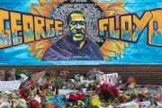 「ジョージ・フロイドさんは警察に従っていれば死なずに済んだ」 教師の発言が人種差別的と訴えられ休職処分に