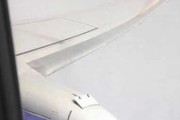 【画像】気が気ではない空の旅