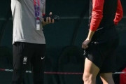 【W杯】韓国人「BBC解説委員が本日の韓国VSウルグアイ戦の結果を予測‥（ﾌﾞﾙﾌﾞﾙ」その結果がこちら　韓国の反応