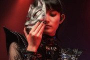 スタジオバージョンだと平凡なのにライブだと100倍良くなるBABYMETALの曲　【海外の反応】