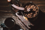 台湾人「セブンイレブンより自分でコーヒー豆を買った方が安いですか？」