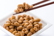 イタリア美少女の前で「日本の納豆」を食べた結果！→反応が面白いｗｗｗ【タイ人の反応】