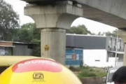 【画像】ヘルメット姿で記念撮影
