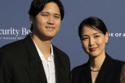 【海外の反応】夫人を連れ添った大谷翔平の服装にファンがざわつく「2003年のNBAドラフトなのか？」