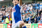英国人「得点王になるわ」日本人FW、スーパーゴール！圧巻2発で開幕5戦4発の大暴れ！現地サポが絶賛！【海外の反応】