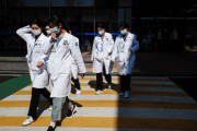 【海外の反応】韓国で医師たちのストライキが長引くにつれて不満が高まる　海外の反応「早く正気に戻ることを願う、あまりにも幼稚で医師とは思えない」