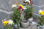 変だねニッポン！田舎の墓地～なぜここにバケツがあるのか？～「自然も教会堂もとても穏やかな印象を受けました」「時代とともに変化していくのは良いことです」海外の反応