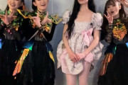 Poppyがコンサートで、BABYMETAL抜きでFrom me to uをやってるぞ！　【海外の反応】