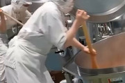 「日本は別次元だ…」世界が驚愕する日本の学校給食！規律と栄養管理の完璧さに海外から絶賛の嵐