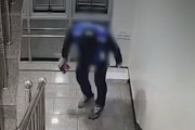 「とても感動的だ」…韓国の配達員が監視カメラに向かってお辞儀した理由＝韓国の反応