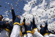 海外　多くの空軍士官学校卒業生が「宇宙軍」に直行