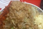 「これが日本のラーメン二郎ってやつだ」外国人が好きなラーメンを語り合う