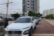 【悲報】韓国人「ソウル・東大門にある橋が崩落する恐れ‥」不法駐車だらけで車の重さに耐えられ無い可能性　韓国の反応