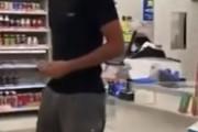 また日本の株が上がった！ものすごいエクストリーム接客をする日本のコンビニ店員さんの映像が海外に拡散される　海外の反応