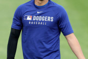 デーブ・ロバーツ監督が大谷翔平の投手復帰時期についてコメント「まだ彼の復帰については数カ月はかかるだろう」