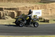 じゃじゃ馬っぷりがハンパない！モンスターATV「Quadzilla」がヒルクライムを爆走