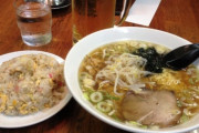 美味確！日本のチャーハンの調理されている様子「日本の精密性が好き」「レンガの味さえおいしい」海外の反応