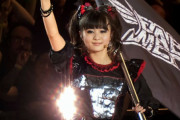 BABYMETALの骨ロンパースと骨ビブが発売される　【海外の反応】