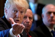 海外「日本に申し訳ない！」日本の米軍負担増額を要求するトランプ大統領に米国人から批判が殺到中