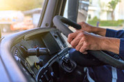 外国人「日本でトラック運転手になりたい」（海外の反応）