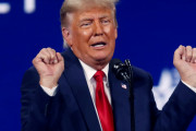 トランプ氏が退任後初の大規模集会！←「内戦始まるの？」（海外の反応）