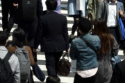 韓国人「韓国人が日本に来て驚いた『日本人ファッション』がこちらです‥」→「文化の違いが服にも表れていますね‥（ﾌﾞﾙﾌﾞﾙ」　韓国の反応