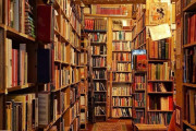 海外「魔法の学校じゃん！本当に現実に存在する店なのか・・・？」イギリスにある居心地の良さそうな古本屋が話題に